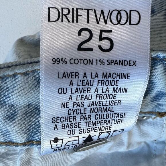 DRIFTWOOD Gizelle Distressed Floral Embroidered Ankle Jeans - Picture 6 of 14